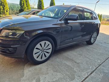 Q5 quattro  hybrid 