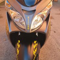 Suzuki Burgman 400 lux - 2014