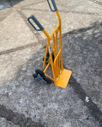 Carrello saliscale