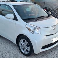 TOYOTA iQ 1.0