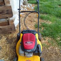 Tosaerba trazionato 135cc