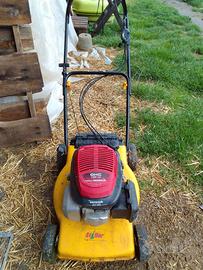 Tosaerba trazionato 135cc