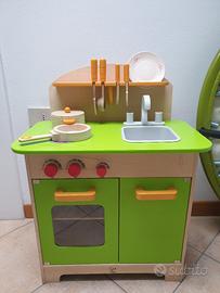 cucina giocattolo (2-4 anni)