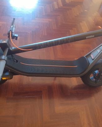 monopattino xiaomi scooter 6