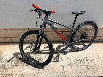 Bicicletta cube