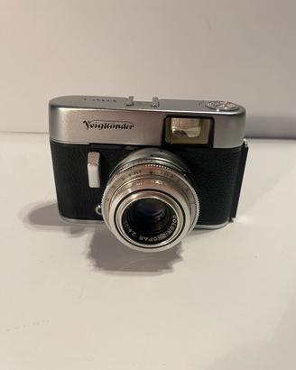 Macchina fotografica vintage Voigtländer