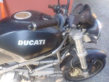 Moto ducati monster dark