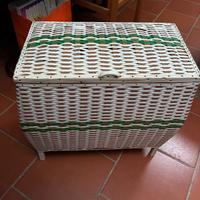 Cestone vintage in plastica e legno anni 60