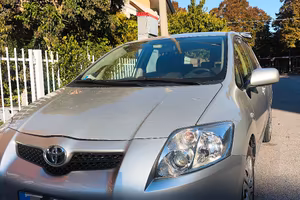Toyota Auris 1.6 benzina 