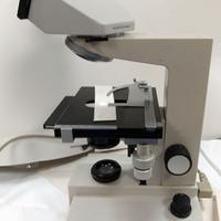 Microscopio  Leitz -Leica SM-LUX con obiettivi