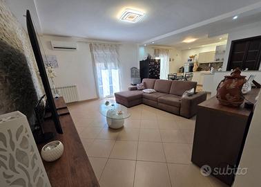 esclusivo appartamento con terrazzo