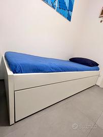 Letto singolo doppio bianco