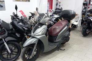 Kymco People S 300i