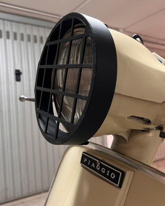 Griglia faro vespa Px