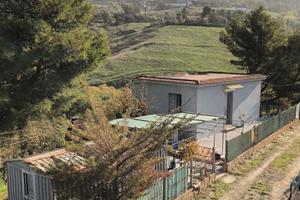 : Casa di campagna con 2.000 mq di terreno