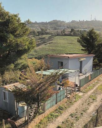 : Casa di campagna con 2.000 mq di terreno