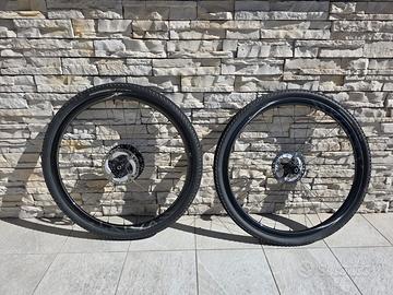 Ruote Carbonio Campagnolo Levante