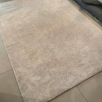 Grande tappeto da interno a pelo corto panna