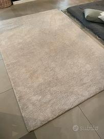 Grande tappeto da interno a pelo corto panna