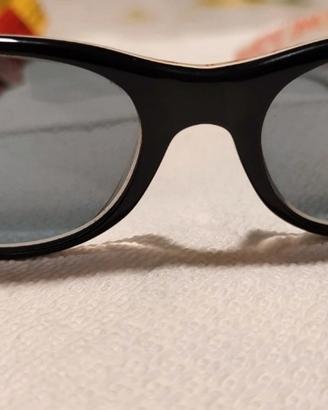 Montatura Ray-Ban Wayfarer con lenti graduate 