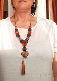 Collana con perle ottone e trasparenti arancio