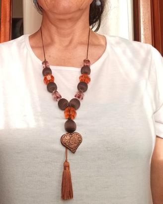 Collana con perle ottone e trasparenti arancio
