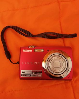 Nikon colpix S220