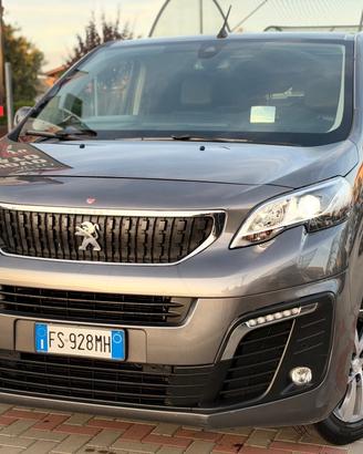 Peugeot Traveller BlueHDi 180 CV EAT8 DISABILI