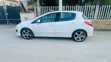 Peugeot 308 1.6 E-HDi 110 CV Diesel – 2011