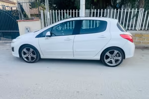 Peugeot 308 1.6 E-HDi 110 CV Diesel – 2011