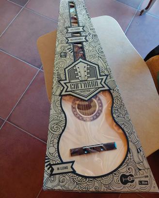 chitarra 6 corde in legno