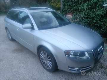 Audi A4 3000 v6 avanti quattro