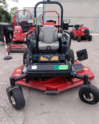 Trattorino tagliaerba Toro 7210 Groundmaster usato