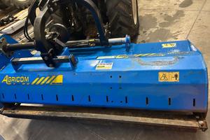 Trattori trincia e spandiconcime