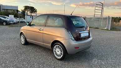 Lancia Ypsilon 1.2 Argento