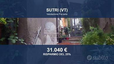 Immobile in asta di 104 m² con box auto a Sutri