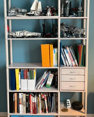 Libreria Flexa in legno massello