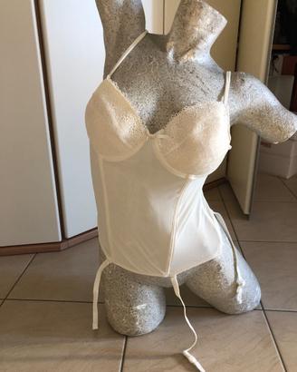 Bustino con reggicalze