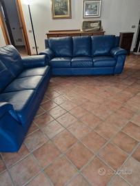 Divani in pelle blu - Chateau d'Ax