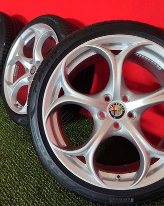 Cerchi Alfa Romeo Giulia NEW 225 40 19 - 255 35 19