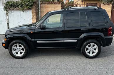 Jeep Cherokee 2.8 CRD Limited Automatica 178000 Km