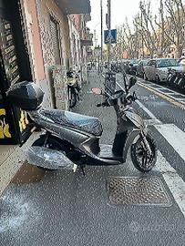 Kymco People 125 S NUOVO euro 5 - PERMUTE