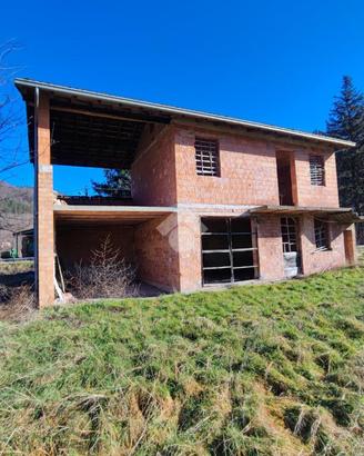 RUSTICO A MONTACUTO