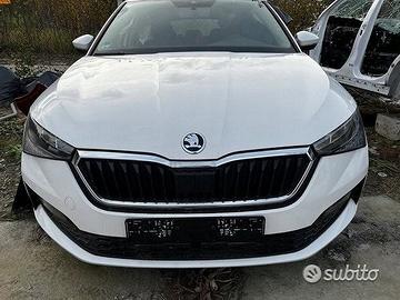 FORD KUGA MK3 2022 Musata anteriore completa P