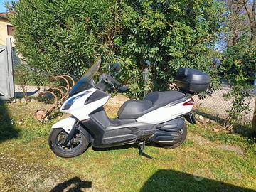 Kymco Downtown 300 bianco