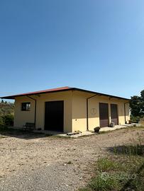 Locale 250 mq Scandale