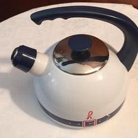 Bollitore/teiera in acciaio porcellanato
