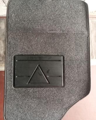 Tappetini universali per auto
