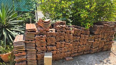 Tegole 25 centesimi l'una