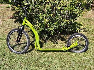 Kick Bike Yeddo Rodstr monopattino adulti 20"/16"